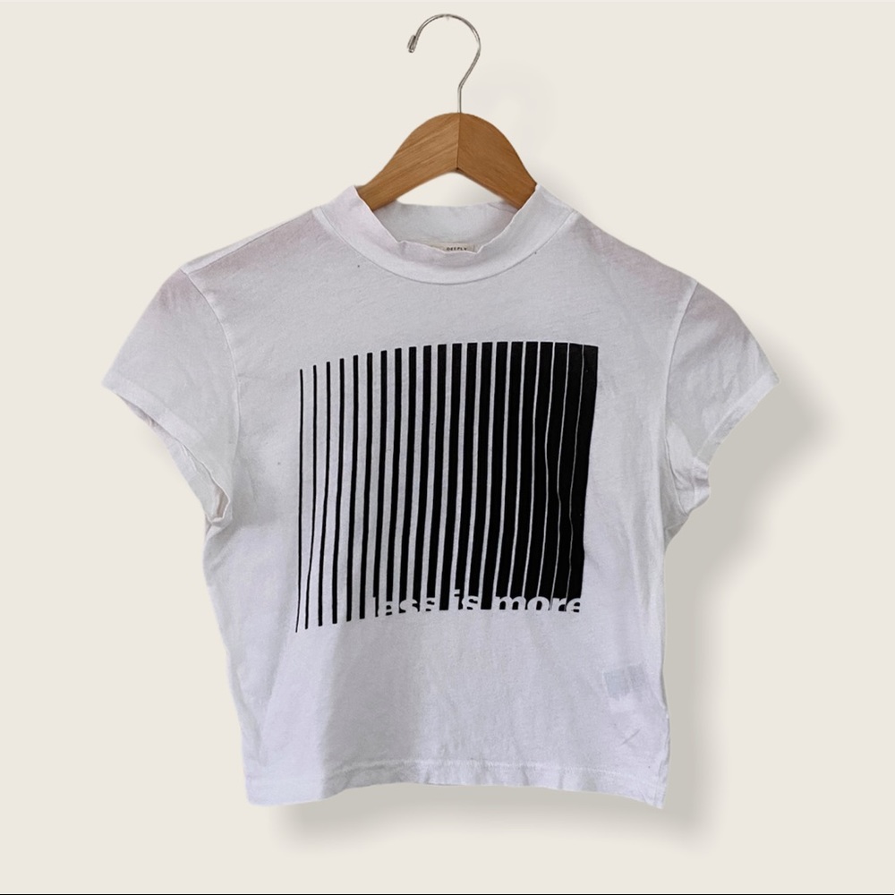 🌵4/$20 White Mock Neck Cropped Graphic Tee